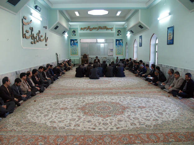 برگزاری جلسه درس اخلاق اعضاء شورای اداری شهرستان در زیارتگاه