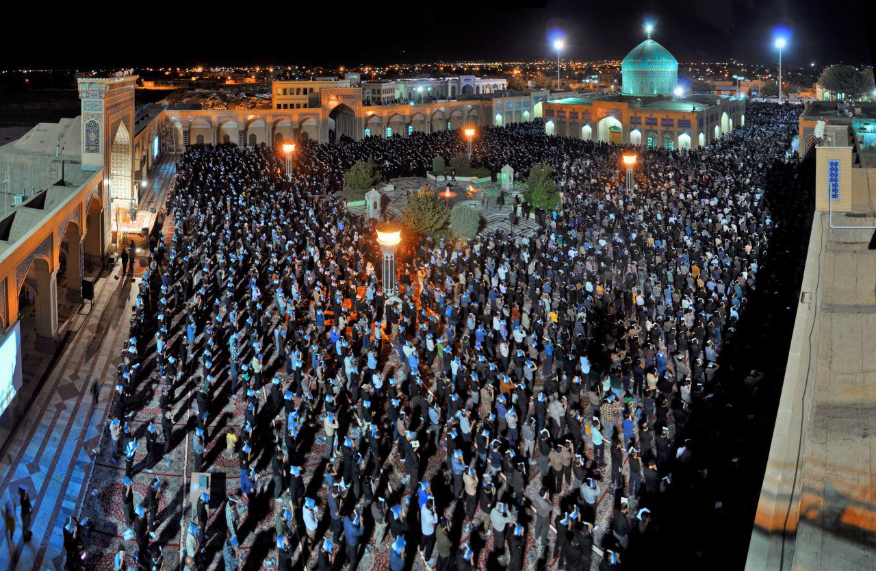 گزارش تصویری از آیین ویژه لیالی قدر (شب بیست و سوم) ماه مبارک رمضان در زیارتگاه شهید آیت ا… مدرس(ره)