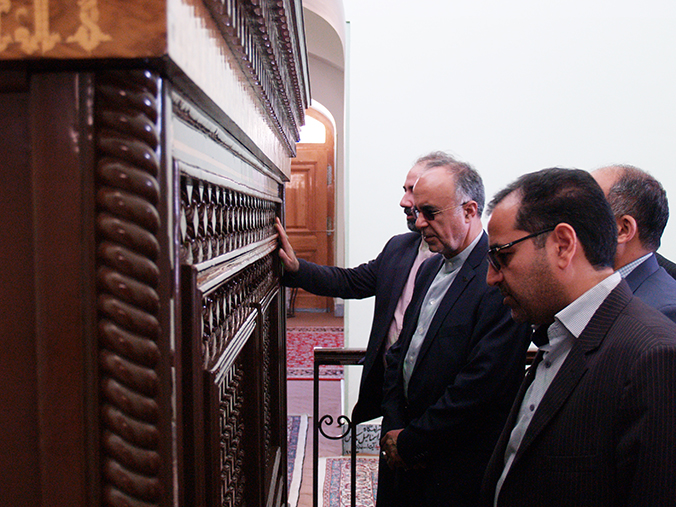 حضور معاون وزارت فرهنگ و ارشاد اسلامی در زیارتگاه شهید آیت ا… مدرس(ره)
