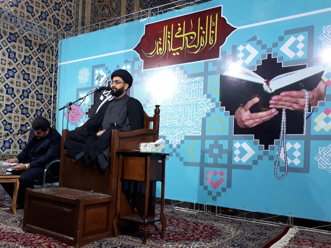 گزارش تصویر مراسم پرفیض شب های قدر در زیارتگاه شهید آیت ا… مدرس(ره)