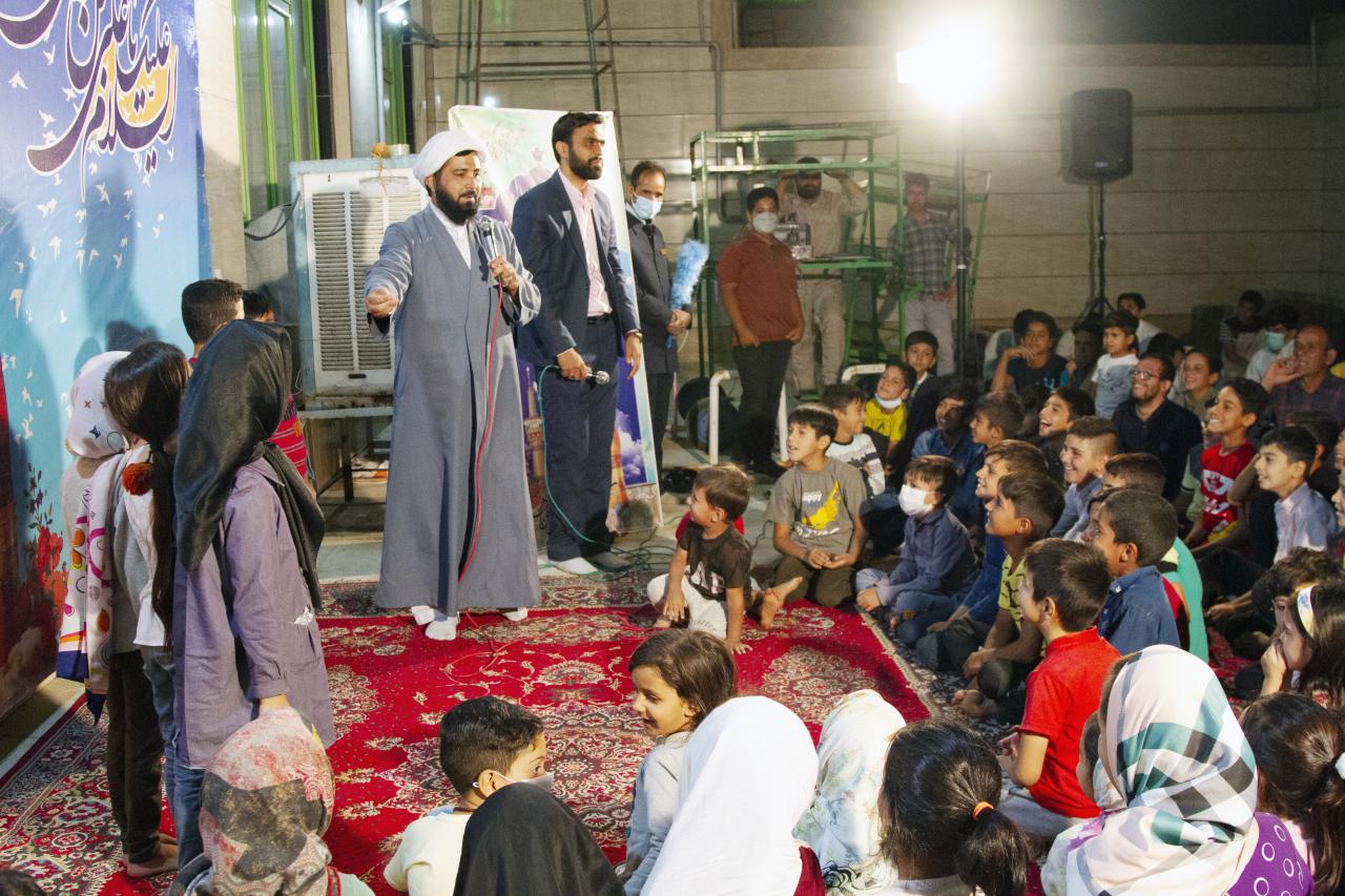 جشن میلاد حضرت امام رضا(ع) در روستاهای محروم توسط گروه جهادی فرهنگی شهید مدرس(ره)