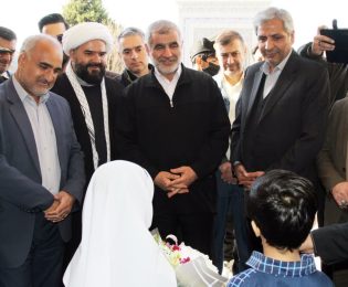 استقبال از نائب رئیس اول مجلس در زیارتگاه شهید آیت‌الله مدرس (ره)